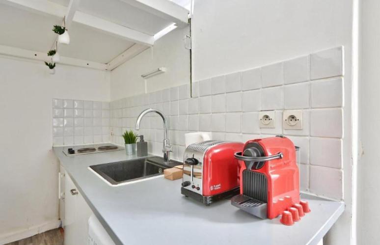 Appartement Quartier Dans Le Marais Hotel De Ville Париж Екстериор снимка